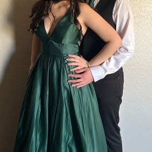 Beautiful Green Blondie Nite formal dress from Windsor